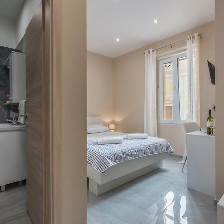 Roberto Rooms Porec Bagian luar foto
