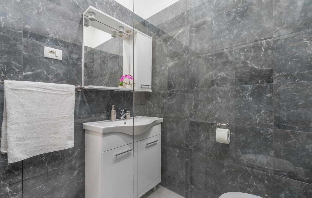 Roberto Rooms Porec Bagian luar foto